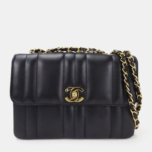 Chanel Black Vertical Quilted Caviar Flap Bag - Chanel - Modalova