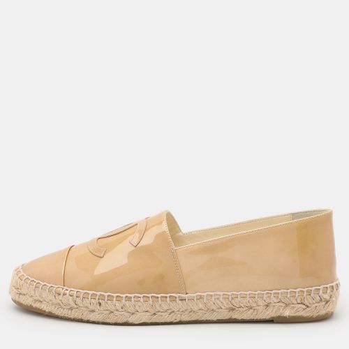 Chanel Beige Patent Leather CC Cap Toe Espadrille Flats Size 42 - Chanel - Modalova