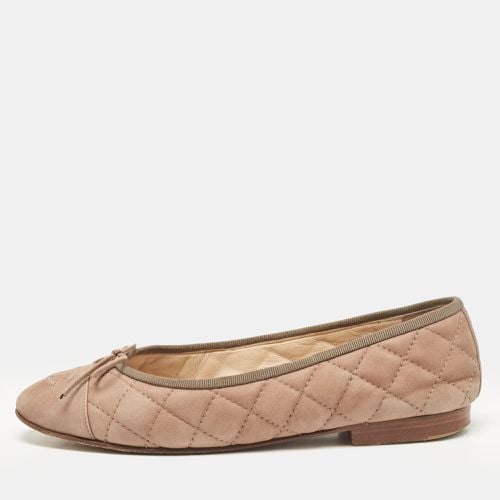 Chanel Brown Quilted Nubuck CC Bow Ballet Flats Size 37 - Chanel - Modalova