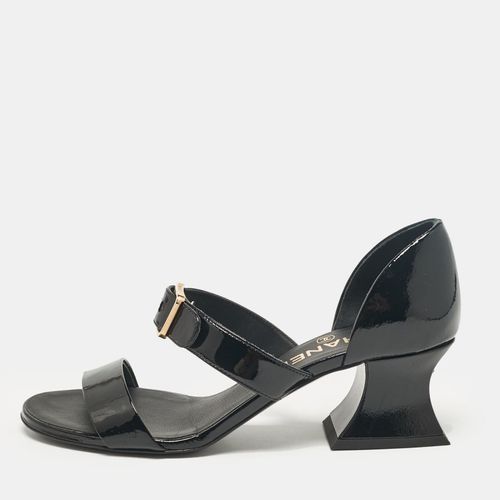 Chanel Black Patent Leather Sandals Size 36 - Chanel - Modalova