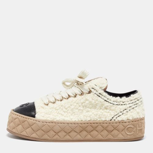 Chanel Beige/Black Shearling and Leather Cap Toe CC Low Top Sneakers Size 40 - Chanel - Modalova