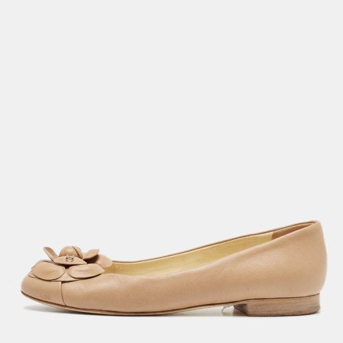 Chanel Light Brown Leather CC Camellia Ballet Flats Size 37 - Chanel - Modalova