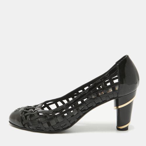 Chanel Black Patent Leather CC Cap Toe Caged Pumps Size 40 - Chanel - Modalova