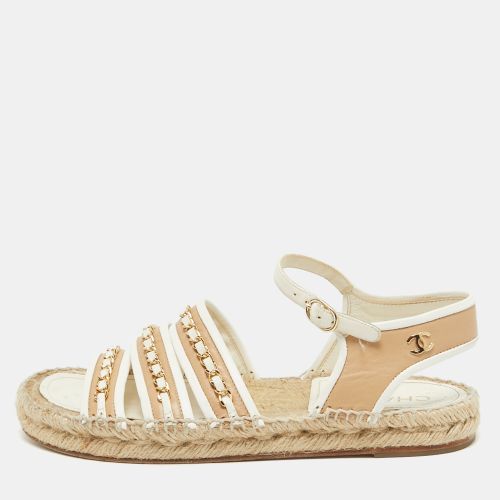 Chanel Beige/White Leather CC Chain Link Strappy Espadrille Sandals Size 39 - Chanel - Modalova