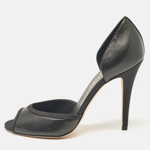 Chanel Black Canvas and Leather D'orsay Pumps Size 40 - Chanel - Modalova