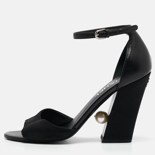 Chanel Black Leather and Grosgrain Faux Pearl CC Ankle Strap Sandals Size 38.5 - Chanel - Modalova