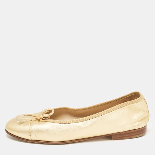 Chanel Gold Leather Cap Toe CC Bow Ballet Flats Size 35.5 - Chanel - Modalova