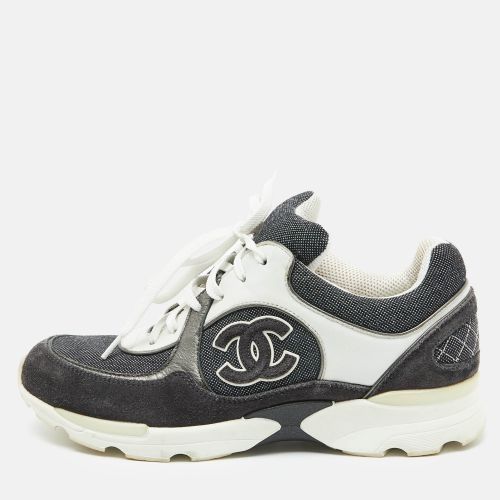 Chanel Grey/White Canvas and Suede CC Logo Lace Up Sneakers Size 38 - Chanel - Modalova