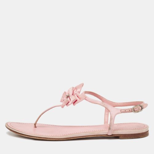 Chanel Pink Satin Bow Embellished Thong Sandals Size 39 - Chanel - Modalova