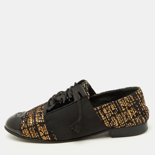 Gold Tweed and Patent CC Cap Toe Lace Up Derby Size 39.5 - Chanel - Modalova