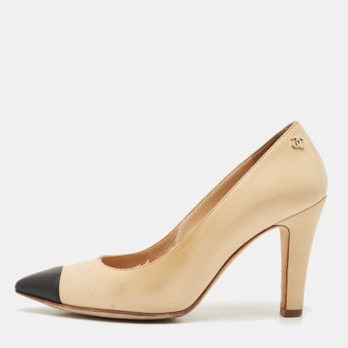 Chanel Beige/Black Leather Pointed Toe Pumps Size 36.5 - Chanel - Modalova