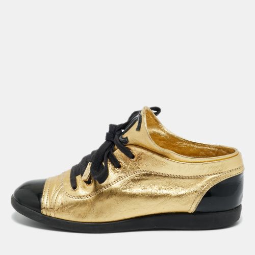 Chanel Gold/Black Patent And Leather Cap Toe Lace Up Sneakers Size 37 - Chanel - Modalova