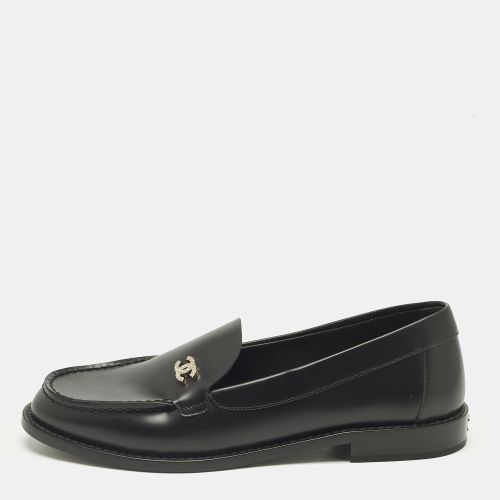 Chanel Black Leather CC Logo Slip On Loafers Size 38 - Chanel - Modalova