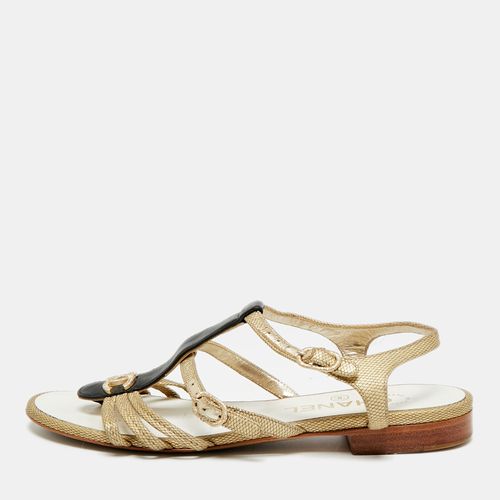 Chanel CC Size 37 Gold/Black Leather Strappy Flat Sandals - Chanel - Modalova