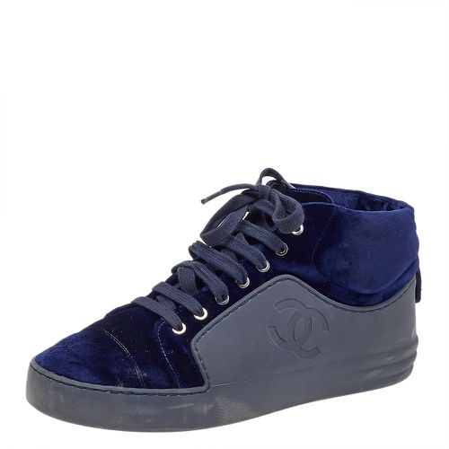 Chanel Navy Blue Velvet And Rubber CC High Top Sneakers Size 37.5 - Chanel - Modalova