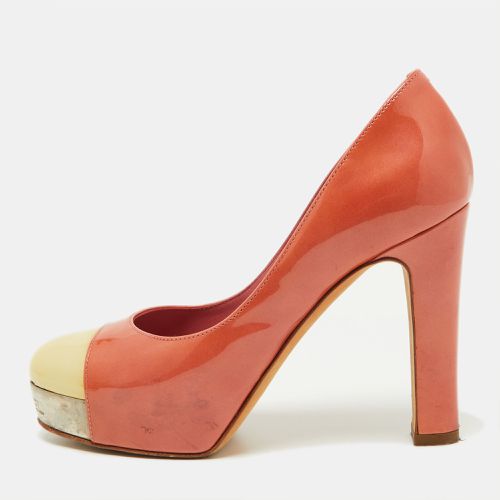 Chanel Peach/Yellow Patent Leather Platform Pumps Size 35 - Chanel - Modalova