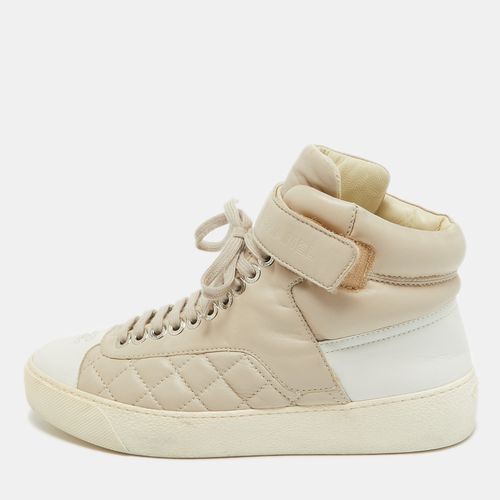 Chanel White/Pink Quilted Leather CC High Top Sneakers Size 35 - Chanel - Modalova