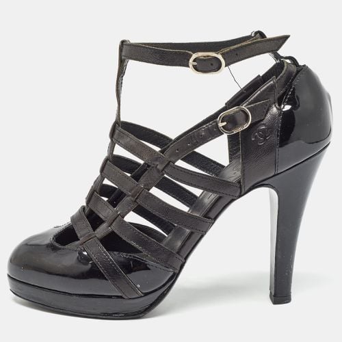 Chanel Black Patent and Leather Strappy Pumps Size 38.5 - Chanel - Modalova