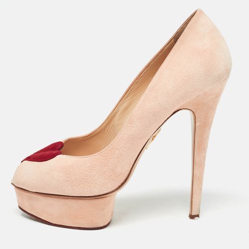 Charlotte Olympia Pink Suede Delphine Heart Detail Platform Pumps Size 40 - Charlotte Olympia - Modalova