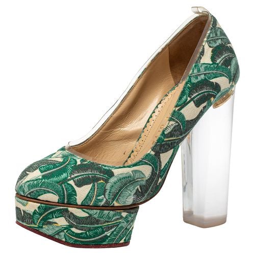 Charlotte Olympia Green Leaves Printed Canvas And PVC Mabel Platform Pumps Size 35 - Charlotte Olympia - Modalova