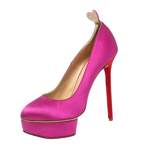 Charlotte Olympia Pink Satin Josephine Platform Pumps Size 38.5 - Charlotte Olympia - Modalova