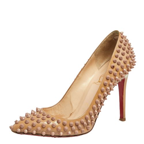 Christian Louboutin Beige Patent Leather Pigalle Spikes Pointed Toe Pumps Size 38 - Christian Louboutin - Modalova