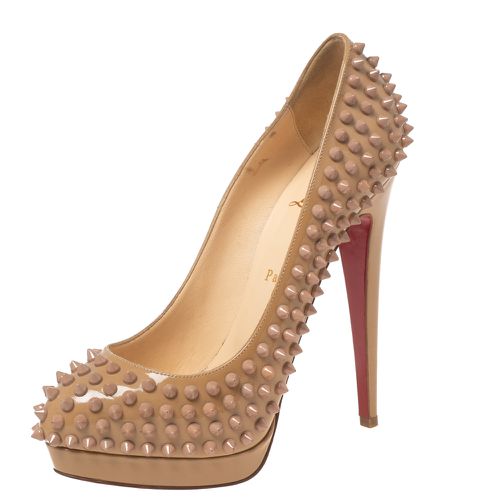 Christian Louboutin Beige Patent Leather Alti Spiked Platform Pumps Size 39 - Christian Louboutin - Modalova