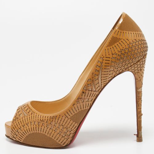 Christian Louboutin Beige Laser Cut Patent Leather Suellena Pumps Size 37 - Christian Louboutin - Modalova