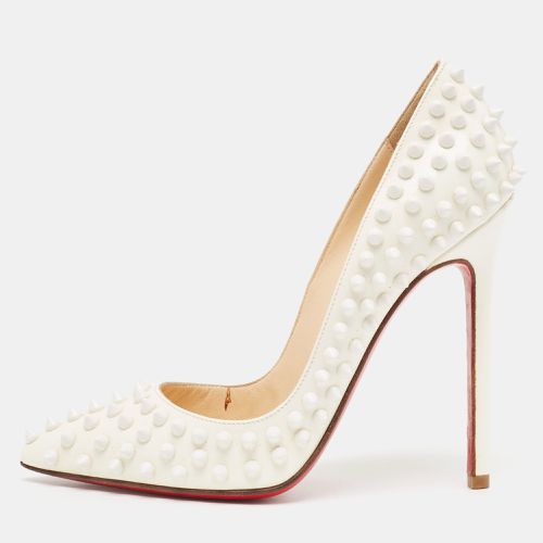 Christian Louboutin White Patent Leather Pigalle Spikes Pumps Size 36.5 - Christian Louboutin - Modalova