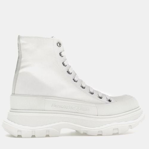 Alexander McQueen White Tread Slick Lace Up Boots Size EU 39 - Alexander McQueen - Modalova