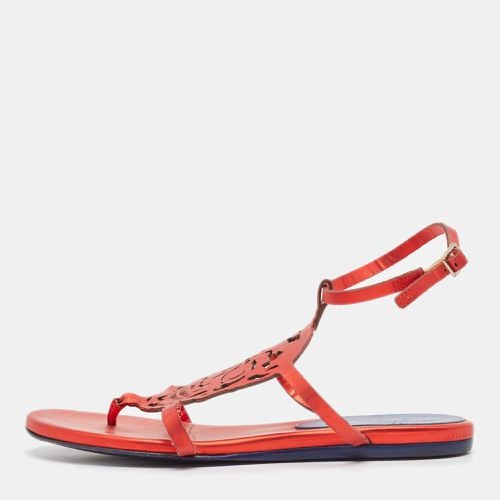 Alexander McQueen Red Leather Ankle Strap Flat Sandals Size 37 - Alexander McQueen - Modalova