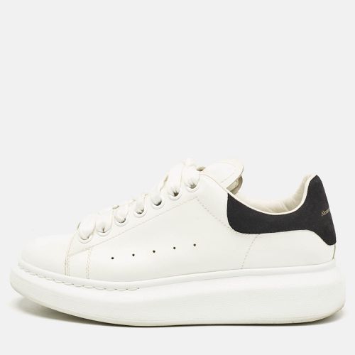 Alexander McQueen Black/White Leather and Suede Oversized Lace Up Sneakers Size 38 - Alexander McQueen - Modalova