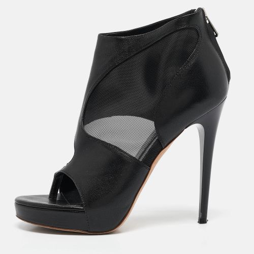 Alexander McQueen Black Leather and Mesh Ankle Length Boots Size 37 - Alexander McQueen - Modalova