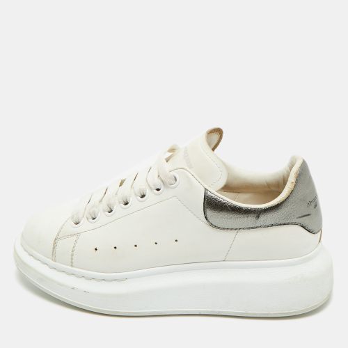 Alexander McQueen White/Metallic Leather Oversized Sneakers Size 38.5 - Alexander McQueen - Modalova