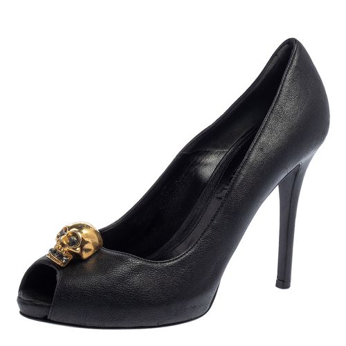 Alexander McQueen Black Leather Skull Embellished Peep Toe Pumps Size 37 - Alexander McQueen - Modalova