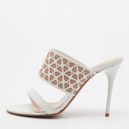 Alexander McQueen White/Beige Laser Cut Leather Sandals Size 38 - Alexander McQueen - Modalova