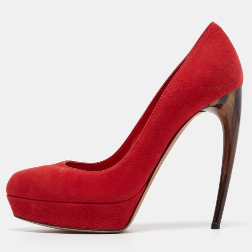 Alexander McQueen Red Suede Horn Heel Pumps Size 36 - Alexander McQueen - Modalova