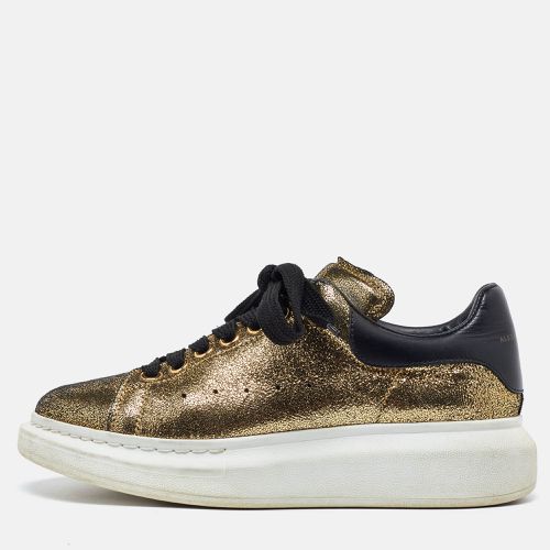 Alexander McQueen Gold/Black Foil Leather Oversized Low Top Sneakers Size 39 - Alexander McQueen - Modalova