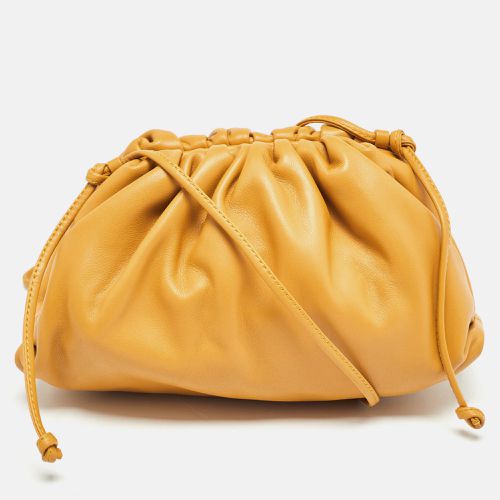 Bottega Veneta Mustard Leather Mini The Pouch Bag - Bottega Veneta - Modalova