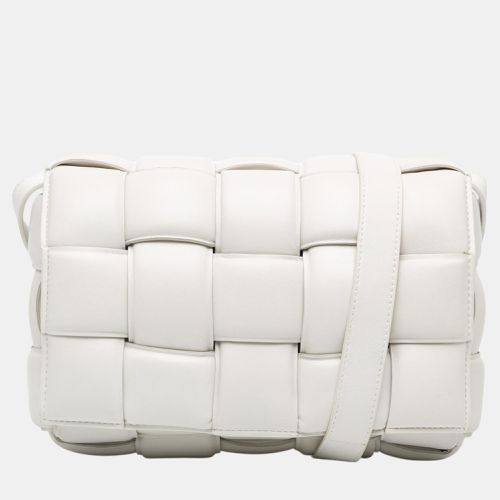 Bottega Veneta White Calfskin Intrecciato Padded Cassette Crossbody - Bottega Veneta - Modalova