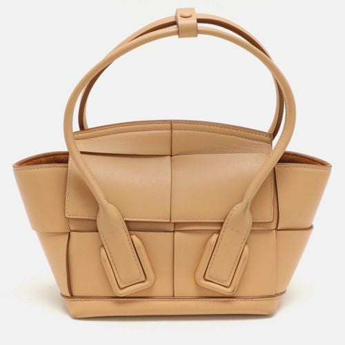 Bottega Veneta Beige Leather Mini Arco Top Handle Bag - Bottega Veneta - Modalova