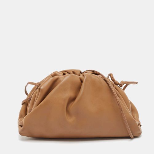 Bottega Veneta Brown Leather Mini The Pouch Bag - Bottega Veneta - Modalova