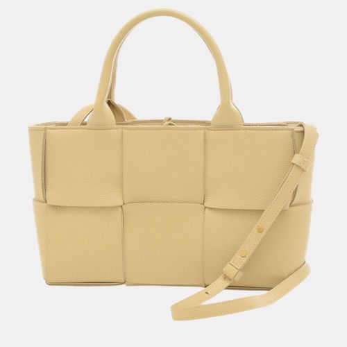 Bottega Veneta Leather Beige Maxi Intrecciato Arco Tote Bag - Bottega Veneta - Modalova