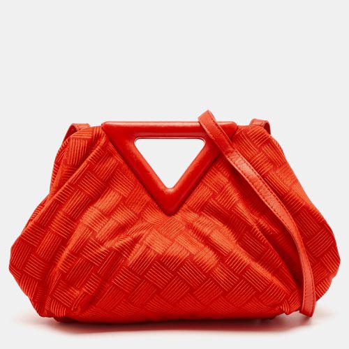 Bottega Veneta Red Increcciato Fabric Small The Point Triangle Bag - Bottega Veneta - Modalova