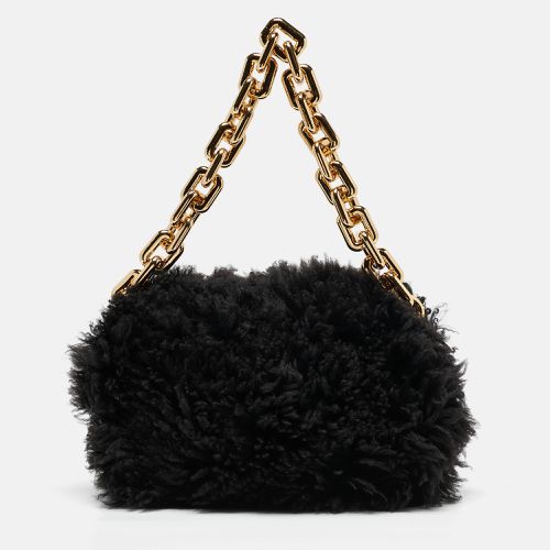 Bottega Veneta Black Shearling Fur Classic The Pouch Chain Clutch - Bottega Veneta - Modalova