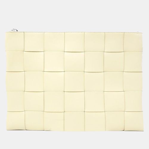 Bottega Veneta Beige Cassette Clutch - Bottega Veneta - Modalova