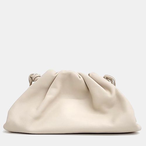 Off White Leather Pouch Clutch - Bottega Veneta - Modalova