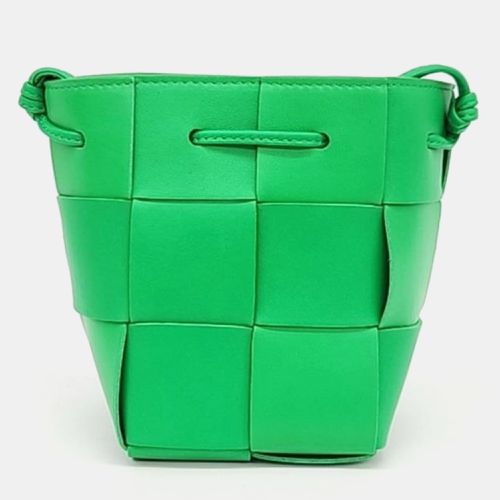 Bottega Veneta Green Woven Leather Cassette Bucket Bag - Bottega Veneta - Modalova