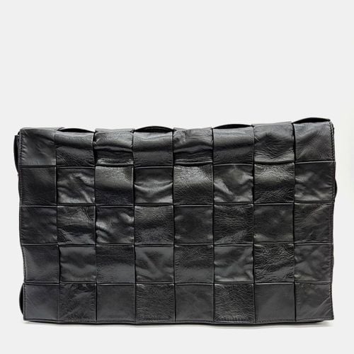 Bottega Veneta Black Intreciatto Leather Cassette Shoulder Bag - Bottega Veneta - Modalova