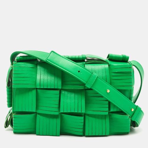 Bottega Veneta Green Leather Cassette Fringe Shoulder Bag - Bottega Veneta - Modalova